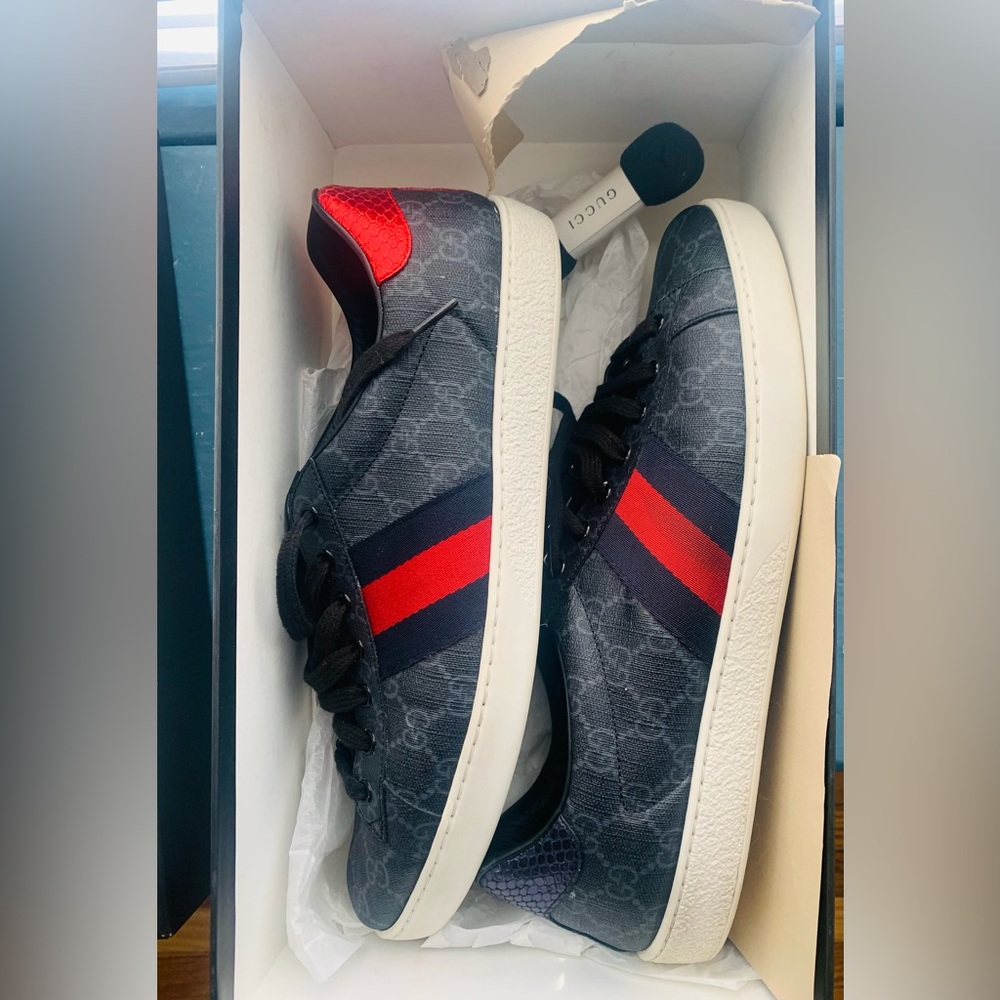 Gucci Mens GG monogram Supreme New Ace Sneakers